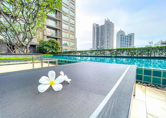 Apartment Elegant Near Iconsiam L High-speed Wifi L Bts Wongwian Yai Bangkok