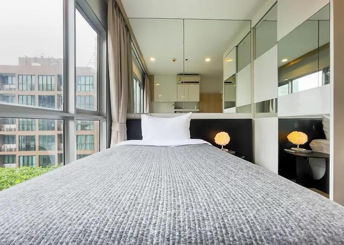 Elegant Near Iconsiam L High-speed Wifi L Bts Wongwian Yai Apartment